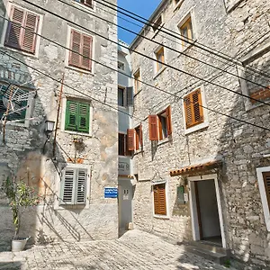 https://hostel-pula.pula-hotels.org